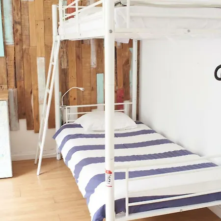 Cool Suites & Pool Хостел Кашкайш