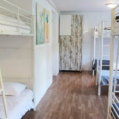 Cool Suites & Pool Кашкайш